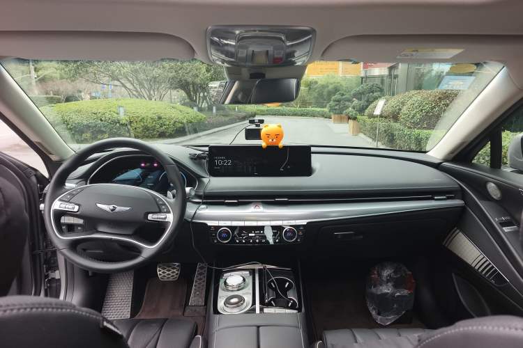 Used Genesis G80 2023 2.5T Rear-Drive Luxury Edition
