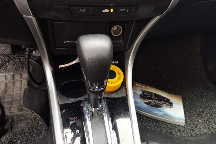 Used Honda Crider 2016 1.8L CVT Luxury Edition Gear Lever