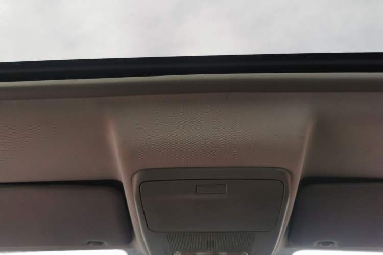 Used Peugeot 3008 2016 2.0L Automatic Classic Edition Headliner