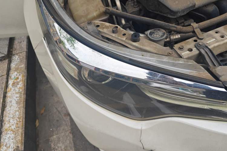 Used Toyota Levin 2014 1.6G CVT Elite Edition Right Front Headlight