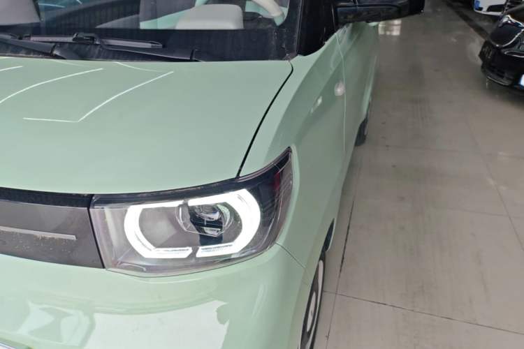 Used Wuling Hongguang MINIEV 2021 Macaron Fashion Edition Lithium-Ion Battery Left Front Headlight