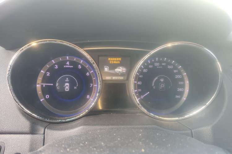 Used Hyundai Sonata 2014 2.4L Automatic Leading Edition China IV Standard