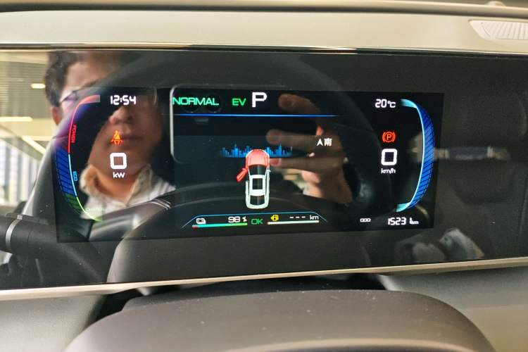 Used BYD Qin L 2024 DM-i 80KM Leading Model
