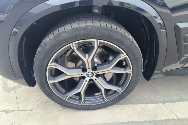 Used BMW X5 2023 xDrive 30Li Luxury M Sport Night Edition Package
