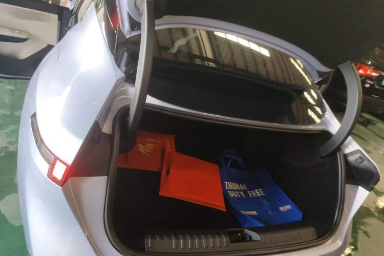 Used Lynk & Co 07 2024 EM-P 126 Long-Range Halo