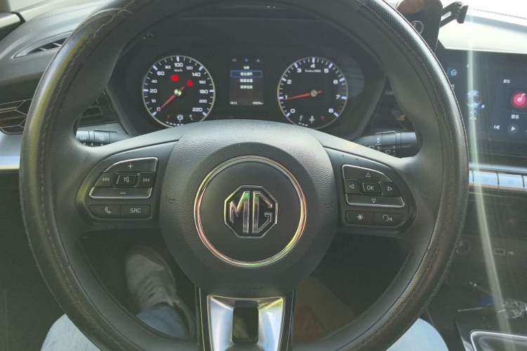 Used MG 5 2021 180 DVVT Manual Youth Luxury Edition