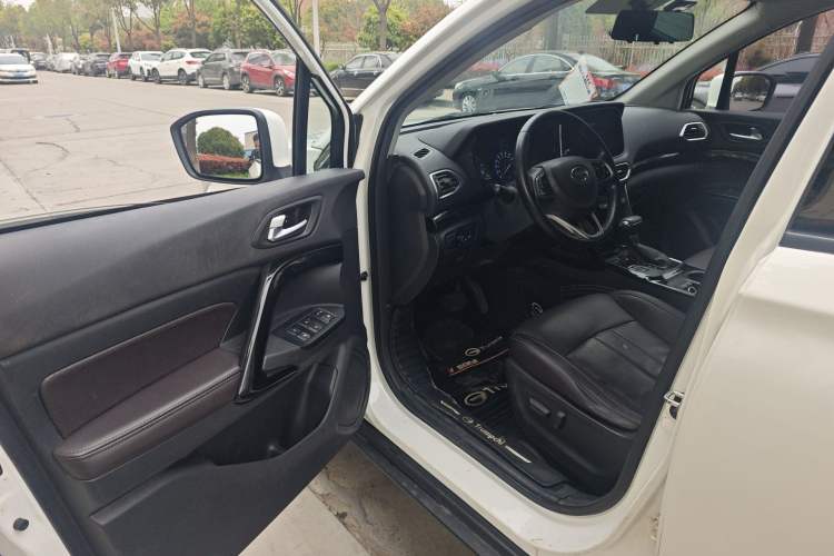 Used GAC Trumpchi GS4 2018 235T Automatic Two-Wheel Drive Luxury Smart Connectivity Millionth Anniversary Edition Driver Seat