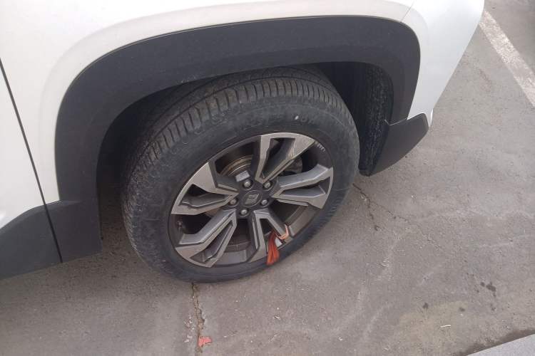 Used Baojun RS-5 2019 1.5T CVT Intelligent Driving Flagship Edition China V Emission Standard Right Front Wheel Hub