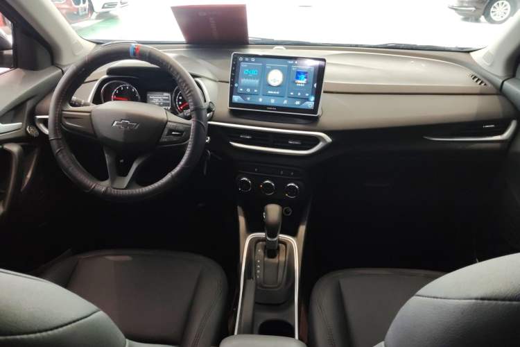 Used Chevrolet Trax 2019 Redline 335T CVT Trendy Version China VI Standard Center Console