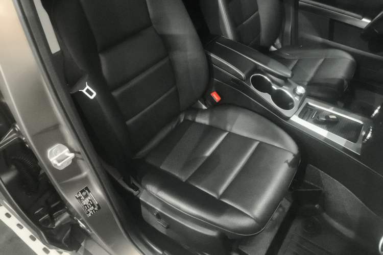 Used Mercedes-Benz GLK-Class 2013 GLK 300 4MATIC Dynamic Sunroof Model
