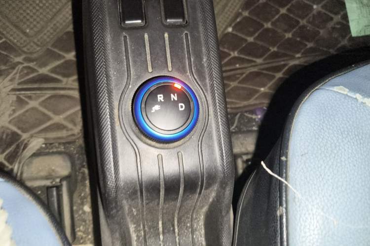 Used Wuling Hongguang MINIEV 2020 Zizai Version Lithium-NMC Gear Lever