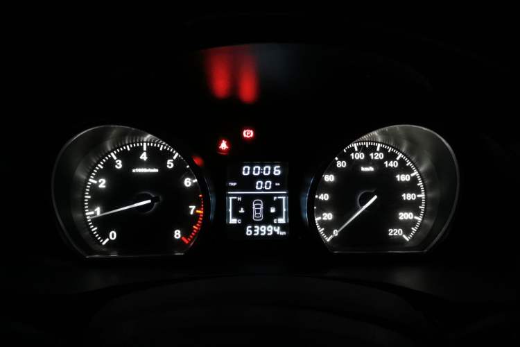 Used Zotye T600 2015 Family Edition 2.0T Manual Luxury Version
