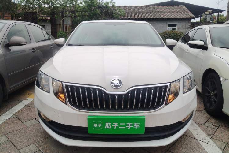 Used Skoda Octavia 2018 1.6L Automatic Comfort Edition
