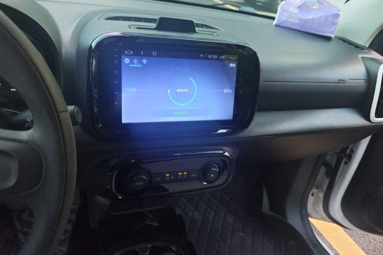 Used Roewe Clever 2022 311km QiQi BoBo Edition Audio And AC Panel