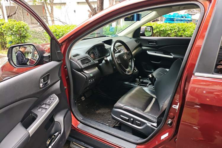 Used Honda CR-V 2015 2.4L two-wheel drive luxury version Driver Seat
