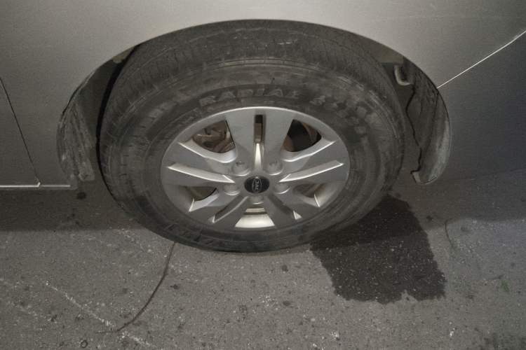 Used JAC Refine M4 2018 2.0L Manual Express Version Right Front Wheel Hub