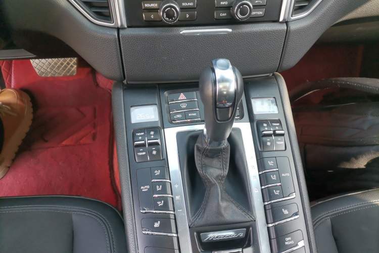 Used Porsche Macan 2014 Macan 2.0T
