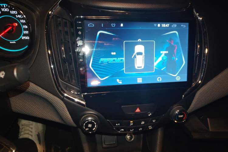 Used Chevrolet Cruze 2018 Redline 320 Automatic Pioneer Edition Audio And AC Panel