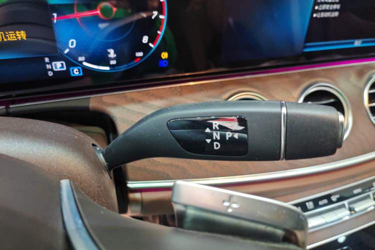 Used Mercedes-Benz E-Class 2023 Facelift E 260 L