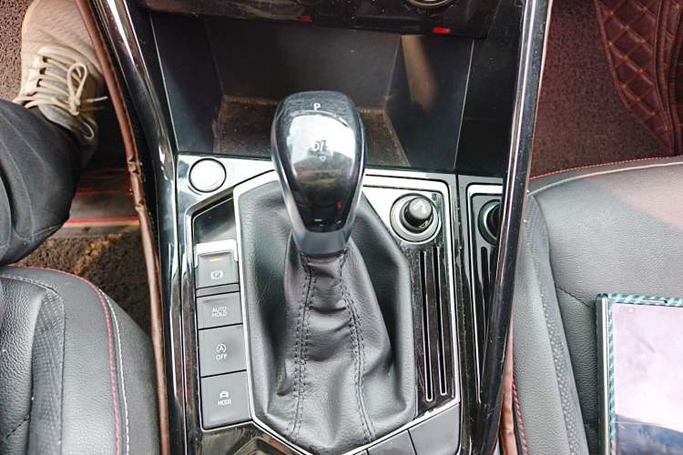 Used Volkswagen Tayron 2019 Teramont Edition 280TSI Two-Wheel Drive Luxury Model China VI Standard Gear Lever