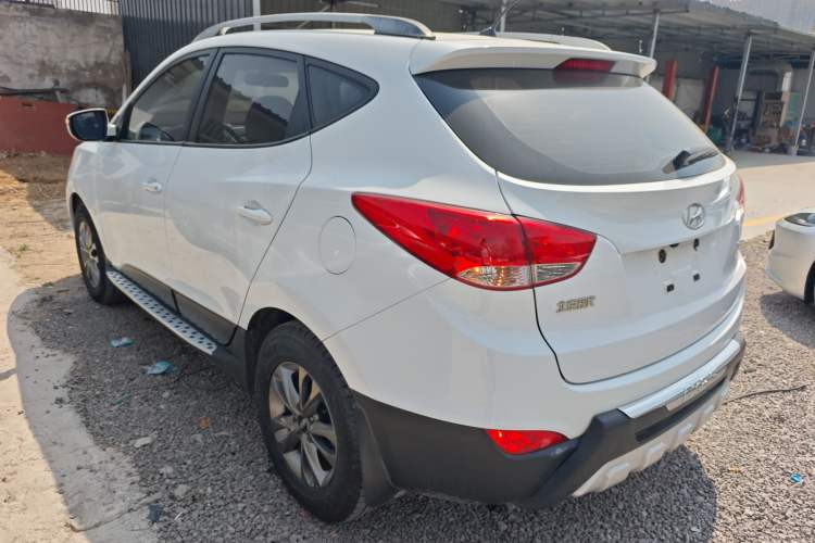 Used Hyundai ix35 2015 2.0L Manual Two-Wheel Drive Comfort Version China IV Standard Rear Left 45 Deg