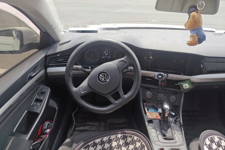 Used Volkswagen Bora 2021 1.5L Automatic Fashionable Smart Connectivity Version Steering Wheel