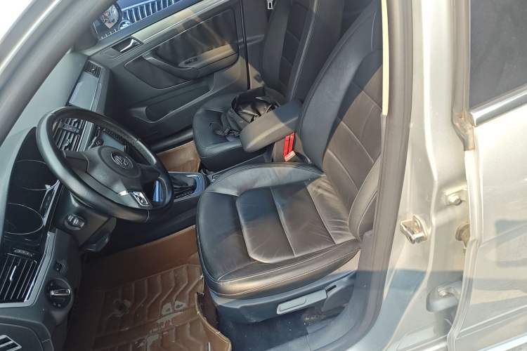 Used Volkswagen Bora 2014 1.6L Automatic Comfort Model Left Front Seat