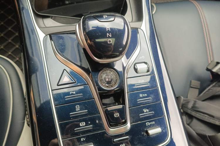 Used BYD Qin PLUS 2021 DM-i 55KM Flagship Model Gear Lever