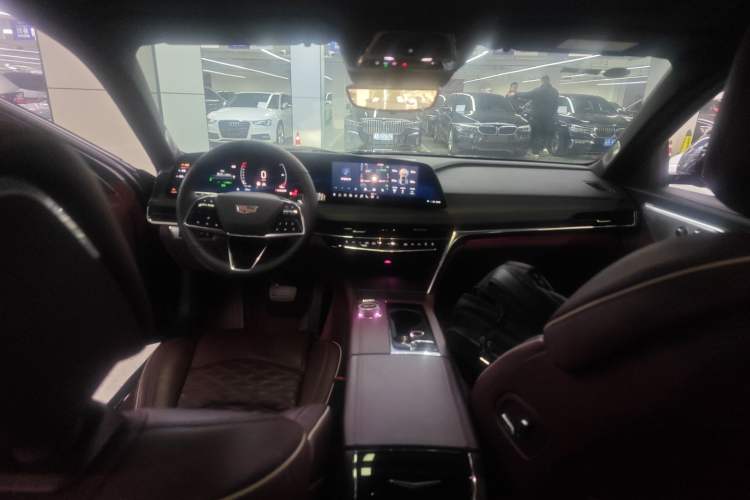 Used Cadillac CT6 2023 28T Platinum Edition