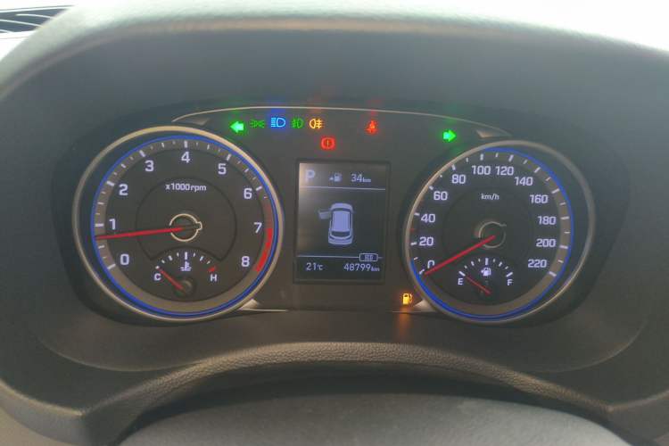 Used Hyundai ix25 2017 1.4T Automatic Smart Version
