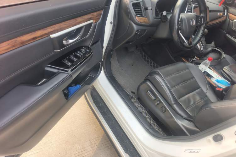 Used Honda CR-V 2017 240TURBO CVT Front-Wheel Drive Fashion Edition
