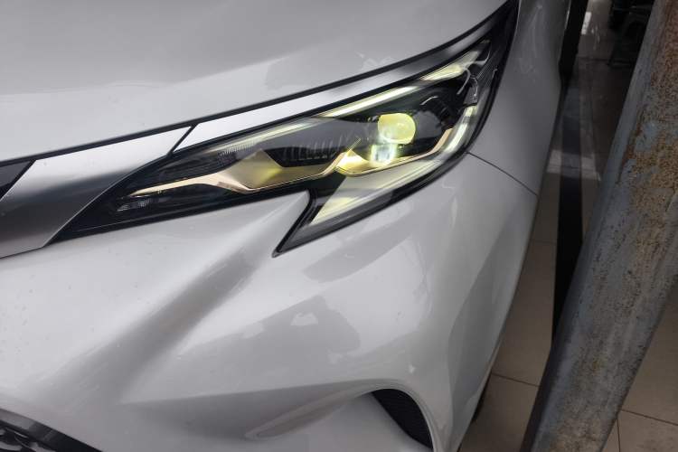 Used Toyota Granvia 2024 2.5L Hybrid Prestige PLUS Edition Left Front Headlight