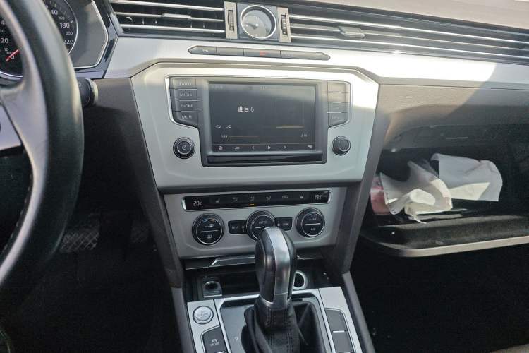 Used Volkswagen Variant 2017 380TSI Two-Wheel Drive Comfort Edition