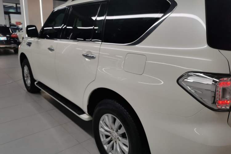 Used Nissan Patrol 2018 4.0L LinkedIn Edition Left Side