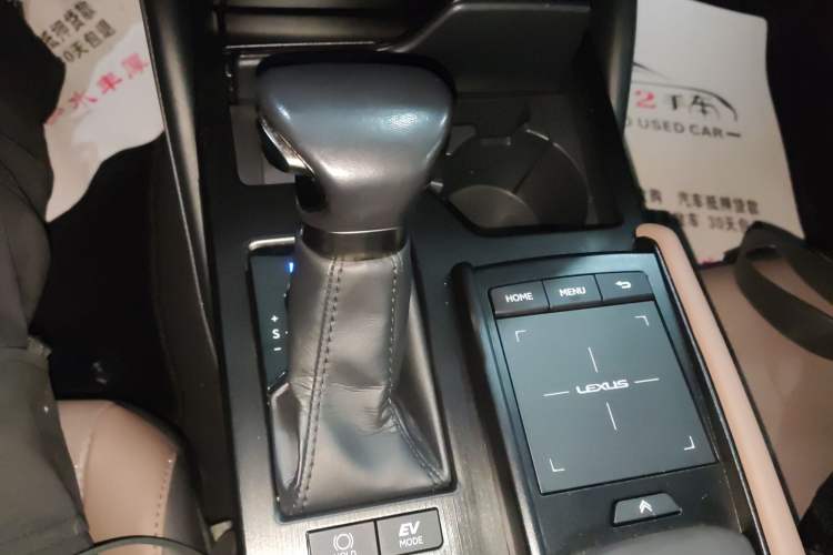 Used Lexus ES 2022 300h Deluxe Edition