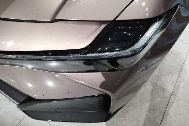 Used Toyota bZ3 2023 616 km Long-Range Premium
