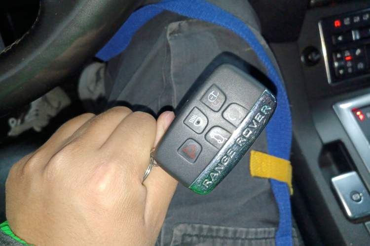 Used Land Rover Discovery 2014 3.0 SC V6 SE
