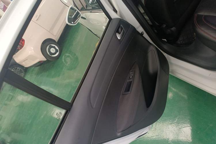 Used Peugeot 308 2014 Enjoy Edition Classic 1.6L Manual YouShang Model
