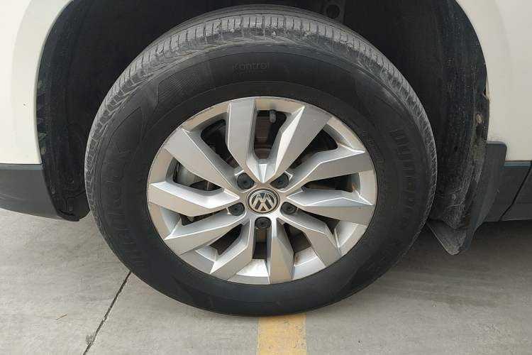 Used Volkswagen Tharu 2020 280TSI Two-Wheel Drive Trend Edition China VI Standard
