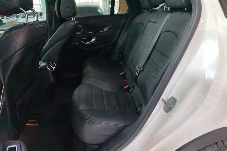 Used Mercedes-Benz GLC 2018 GLC 260 4MATIC Luxury Model
