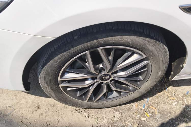 Used BYD Qin PLUS 2024 Honor Edition EV 510KM Leading Model Left Front Wheel Hub