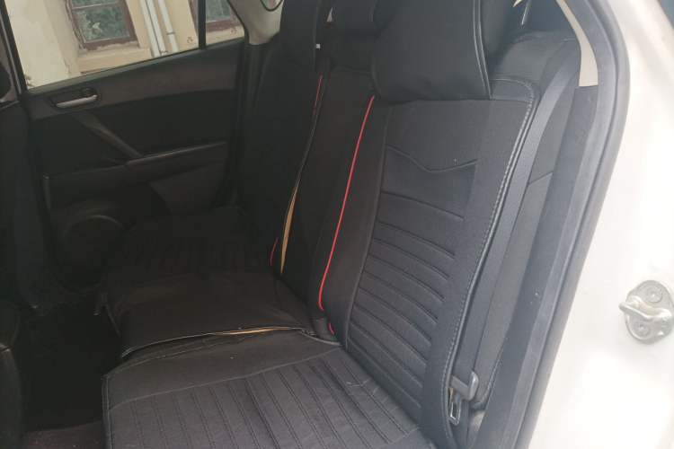 Used Mazda 3 2013 Hatchback 1.6L Automatic Elite Model
