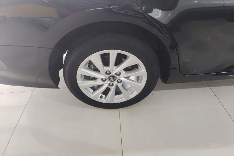 Used Toyota Camry 2023 2.0GVP Premier Edition Right Rear Wheel Hub