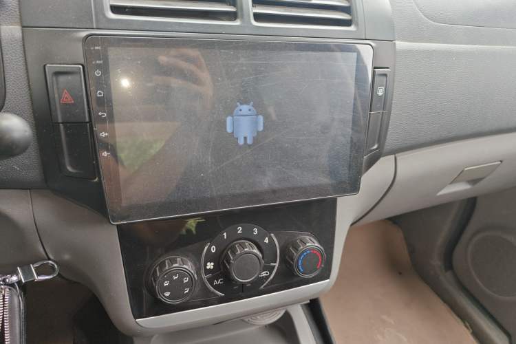 Used BAIC Weiwang M20 2014 1.5L Comfort Version BJ415B Audio And AC Panel