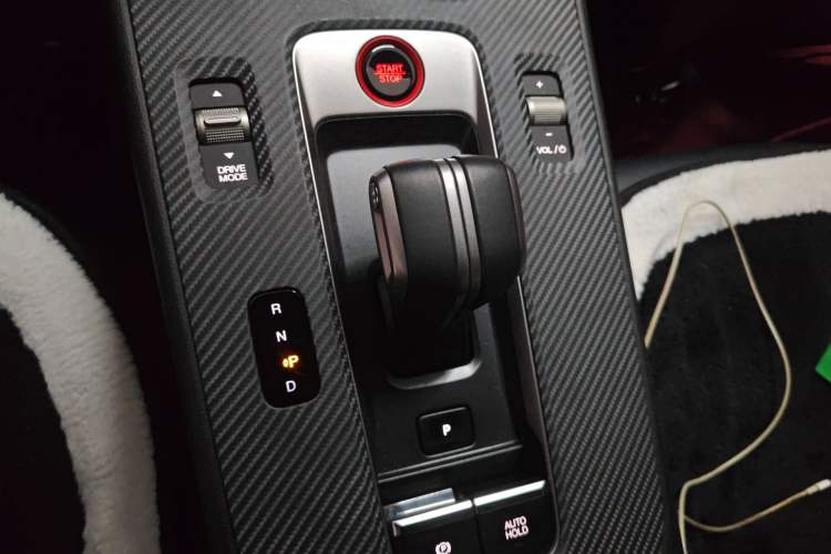 Used GAC Trumpchi EMPOW 2021 270T DCT J11 Version Gear Lever