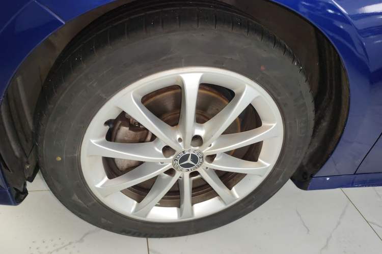 Used Mercedes-Benz A-Class 2020 Restyled A 200 L Sport Sedan Fashion Version Exterior 4