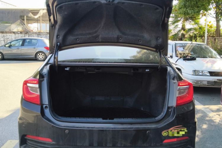 Used Honda Crider 2013 1.8L automatic luxury edition