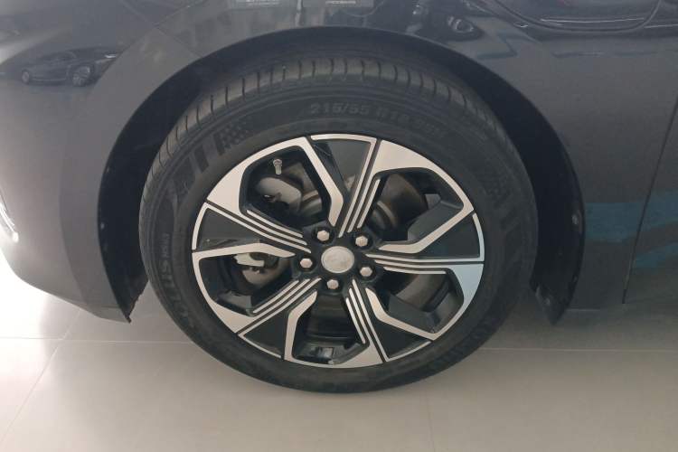 Used Hongqi E-QM5 2021 Charging Version Flagship Edition
