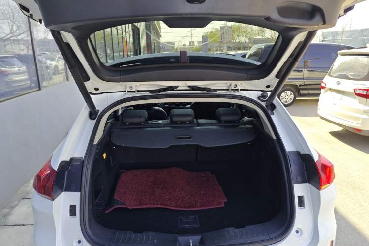 Used Wey VV5 2017 2.0T Ultra-Luxury Version
