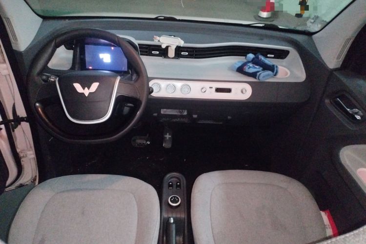 Used Wuling Hongguang MINIEV 2021 Macaron Premium Model – Lithium Iron Phosphate
